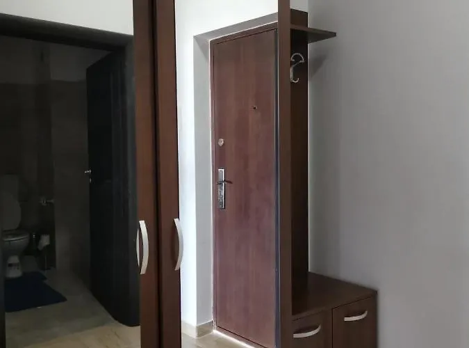 Deluxe Studio